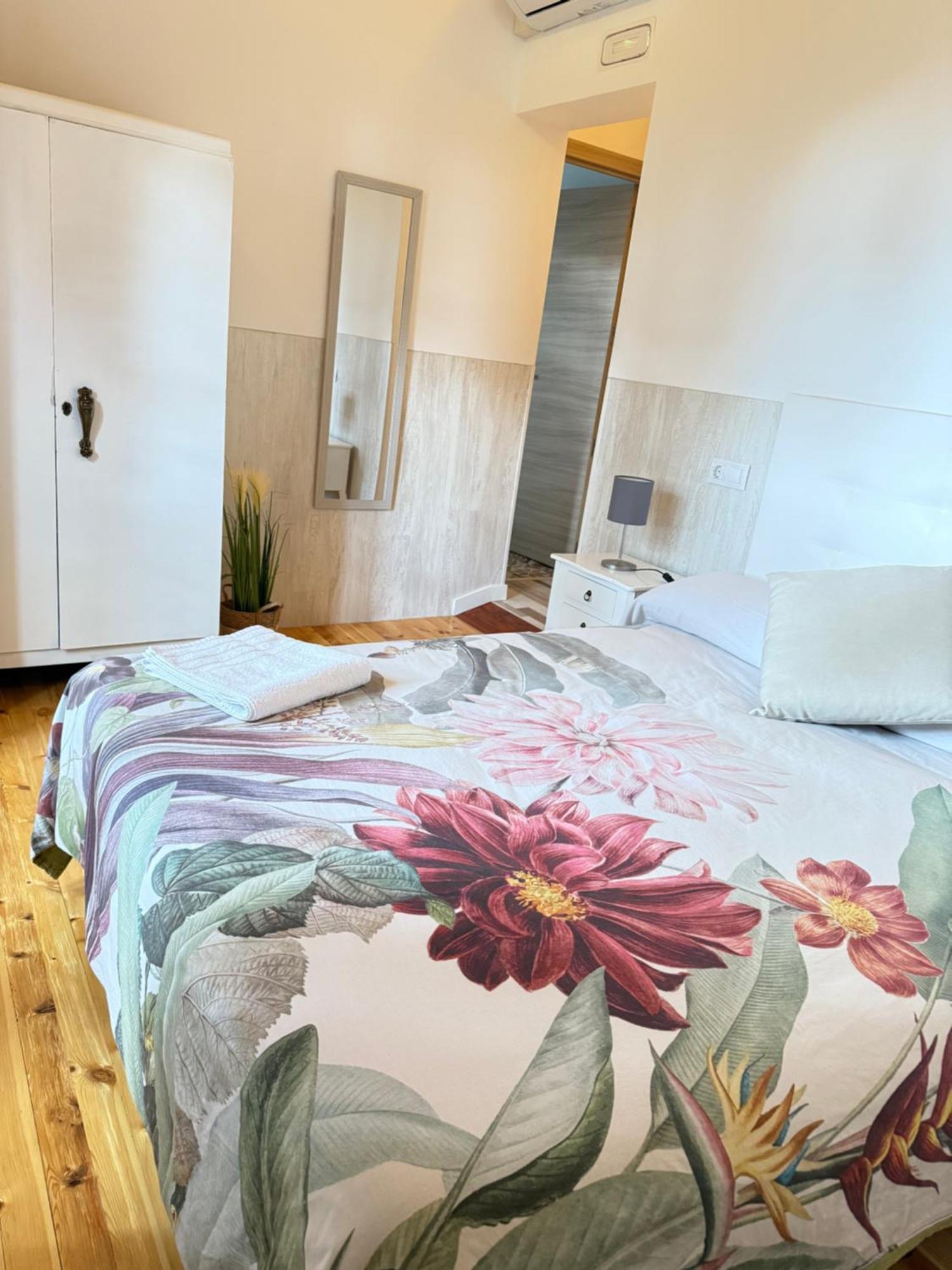 Casa Jardin El Colmenar Hotel ลาสนาวาสเดลมาร์เกส ภายนอก รูปภาพ